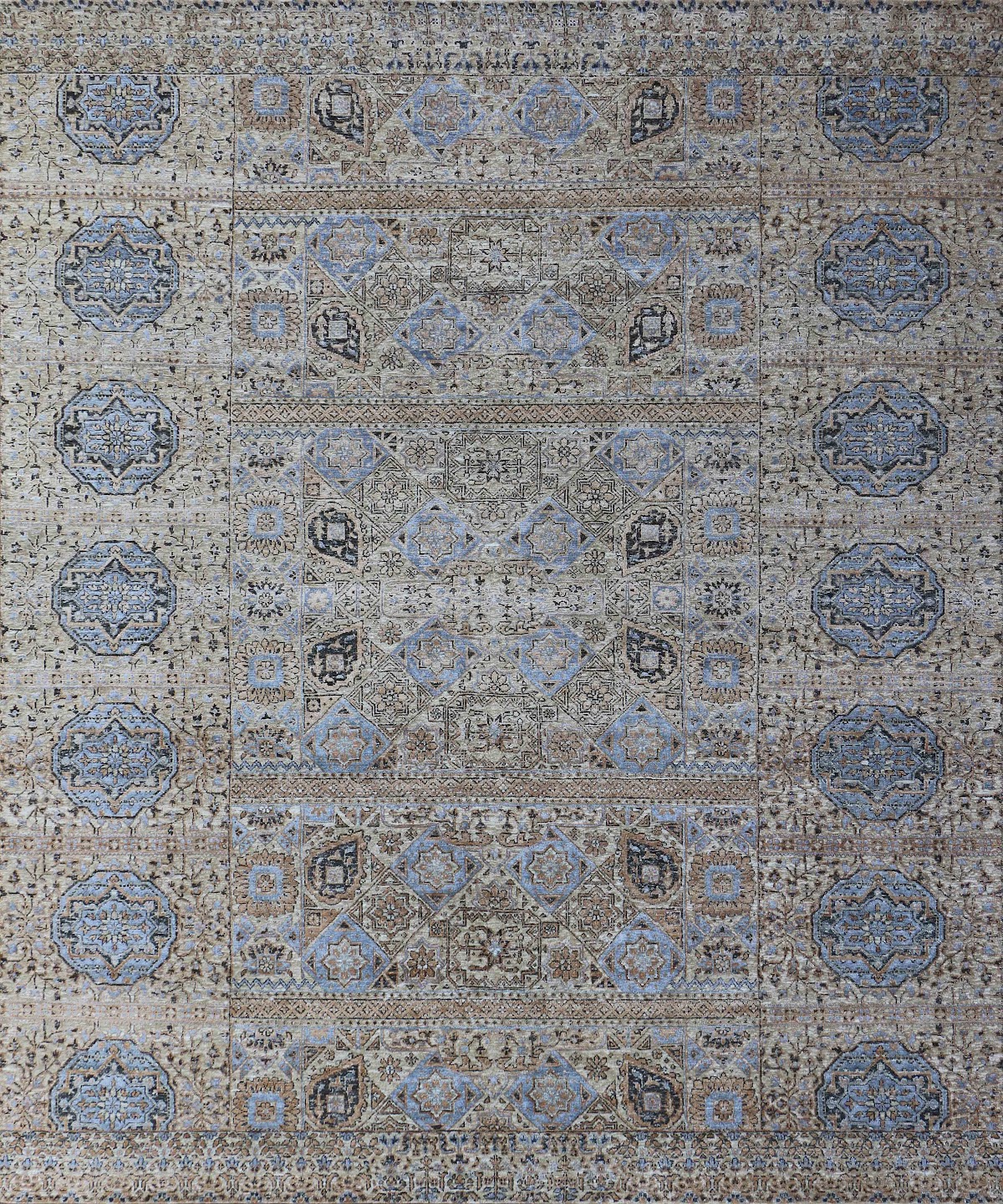 Hand-knotted Persian silk carpet Bahrain, design 4477