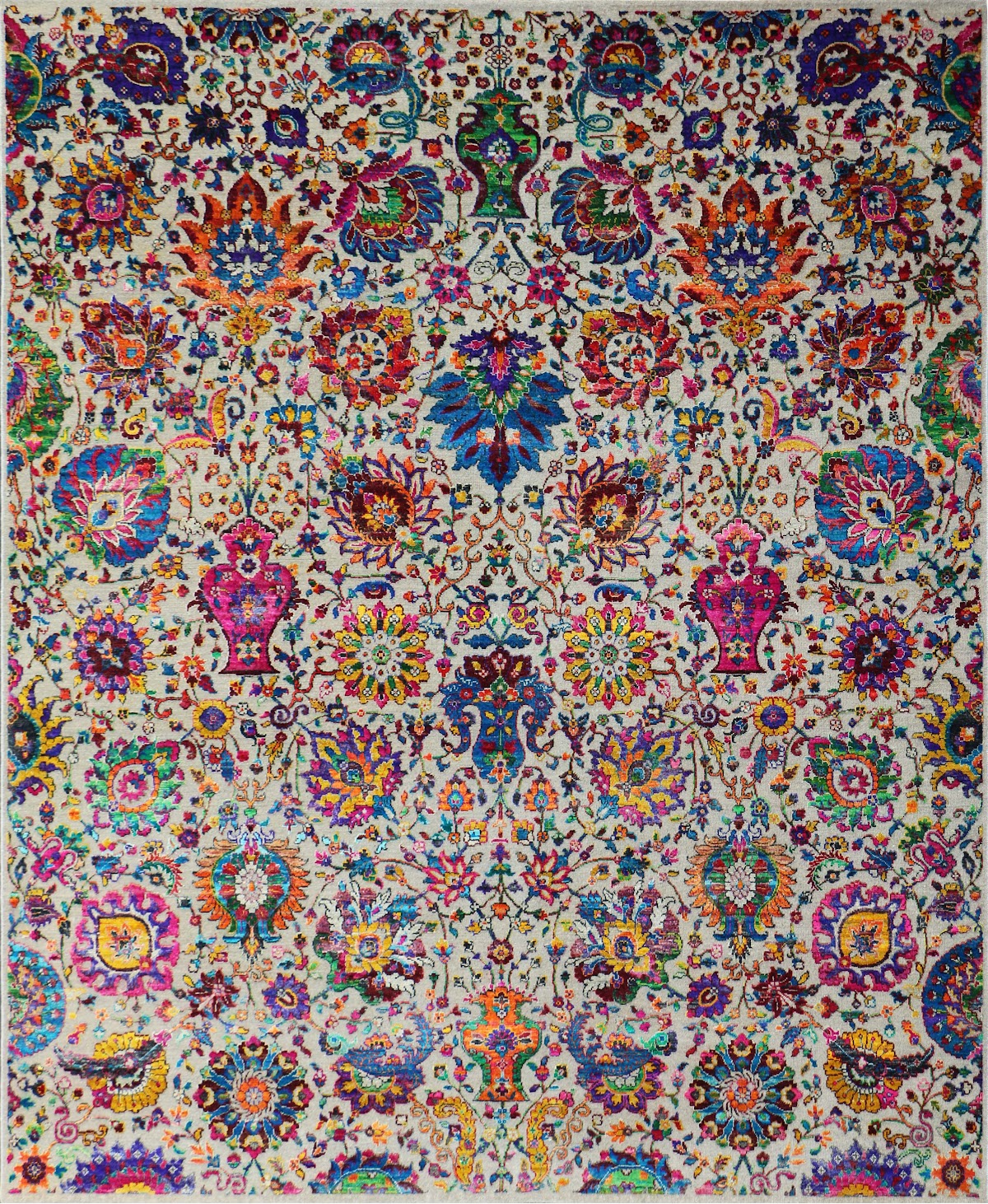 Hand-knotted Persian wool carpet Bahrain, design 4735